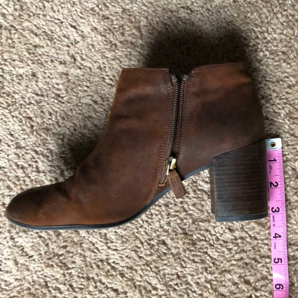 Franco Sarto Brown suede booties - Picture 5 of 5